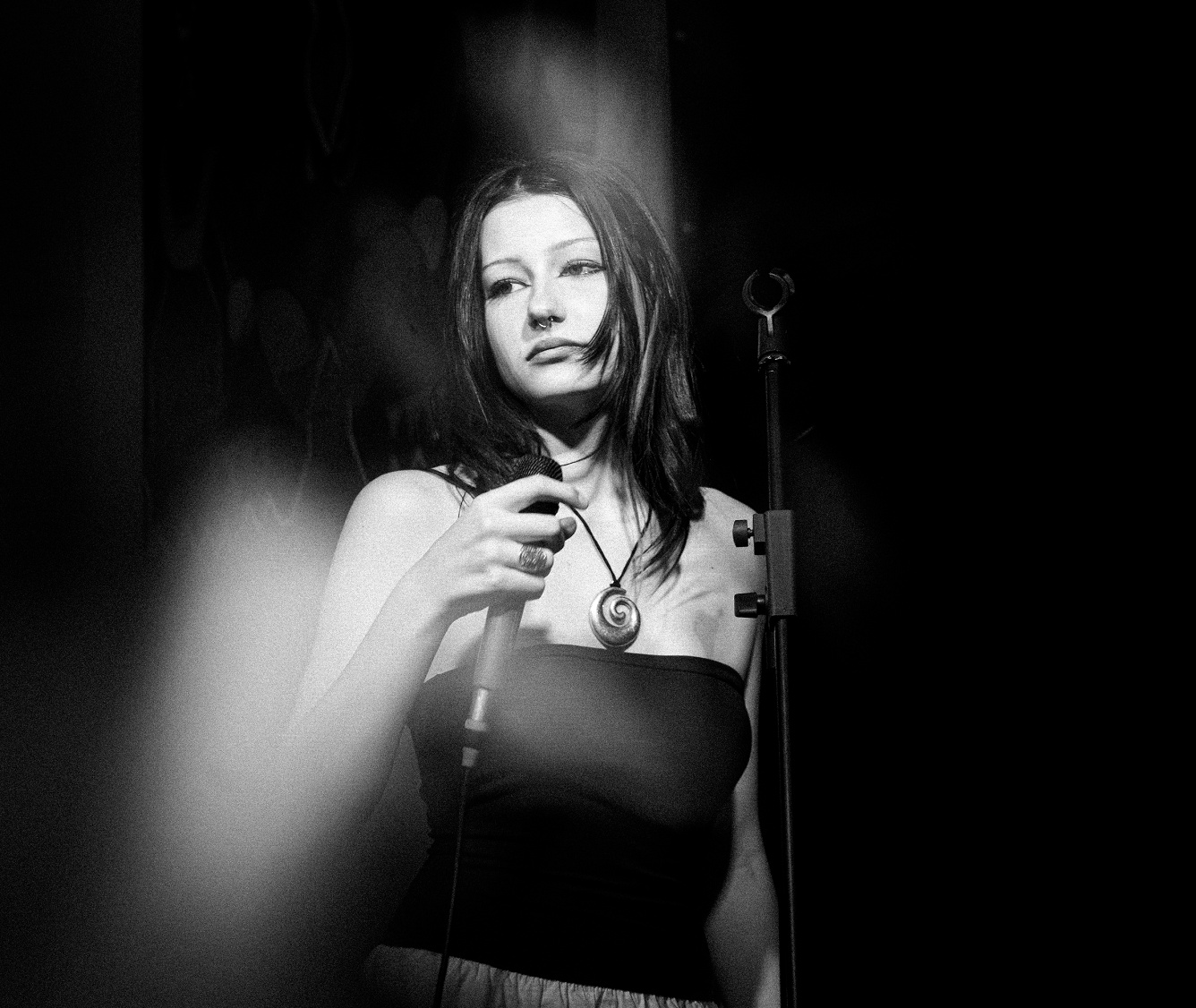 Eshey Muspell at La Mazane in Paris | An Introspective Rebirth